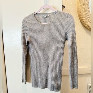 The Cashmere Project gray ribbed crewneck sweater medium